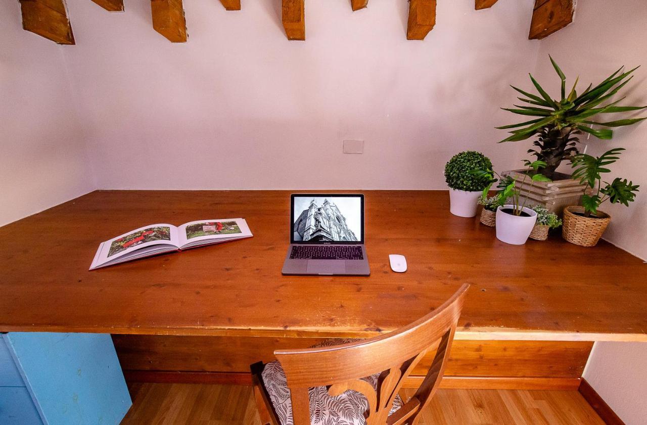 Acacia Firenze -Tulipano Apartment Bagian luar foto